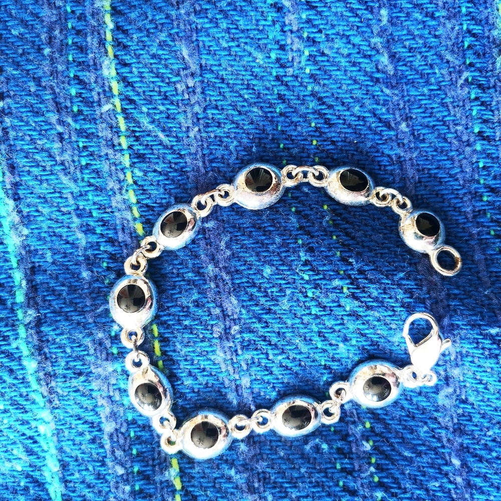 Black and Silver fashion bracelet